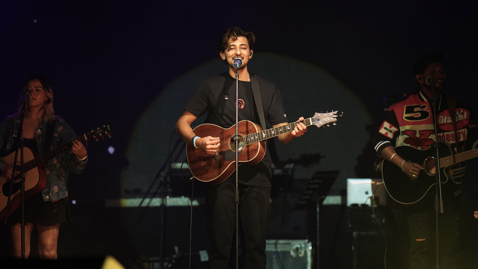 Darshan Raval's Electrifying Concert at CGC Jhanjeri!